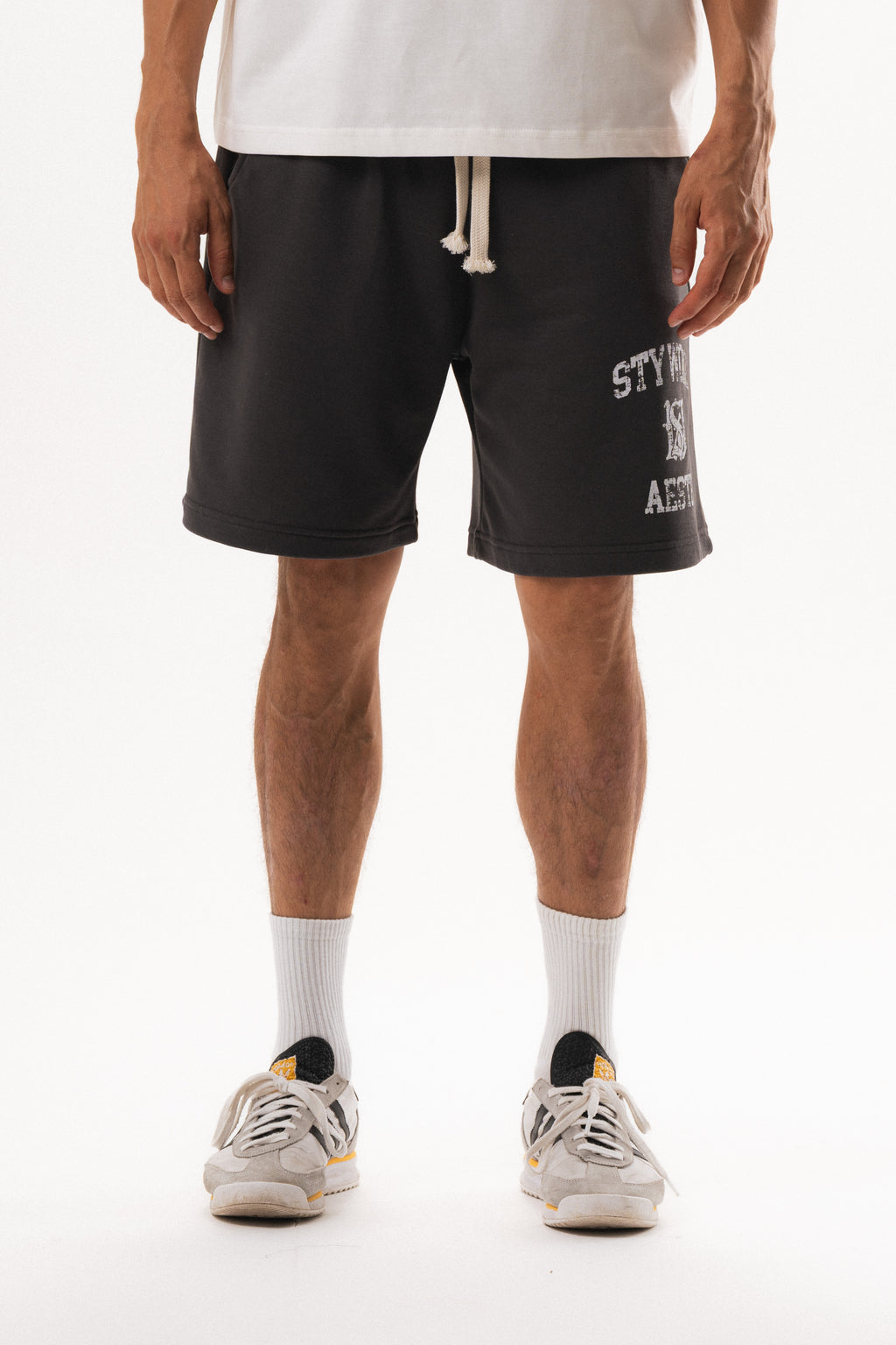 AESTH SHORTS